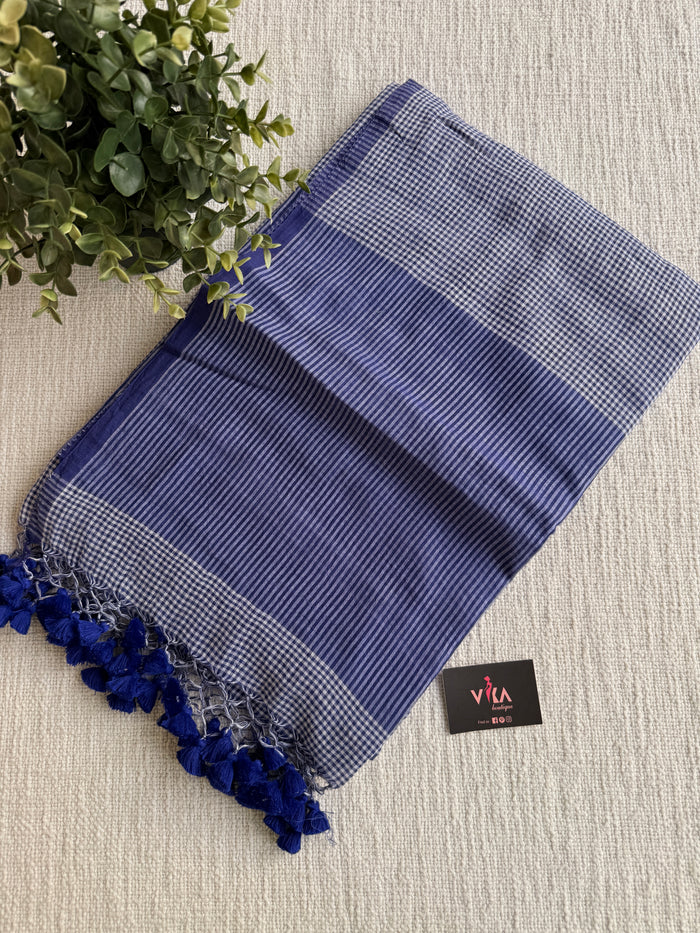 Small checked mul cotton saree