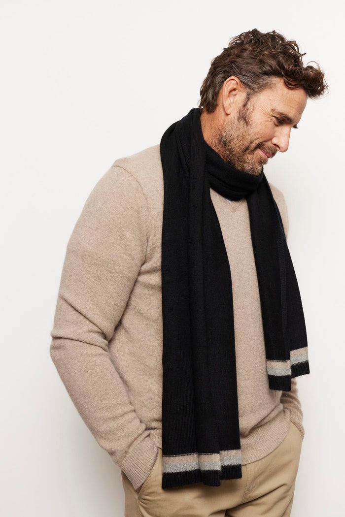 Alessandra Cashmere Accessory ONE SIZE / BLACK Charlie Cashmere Scarf in Black