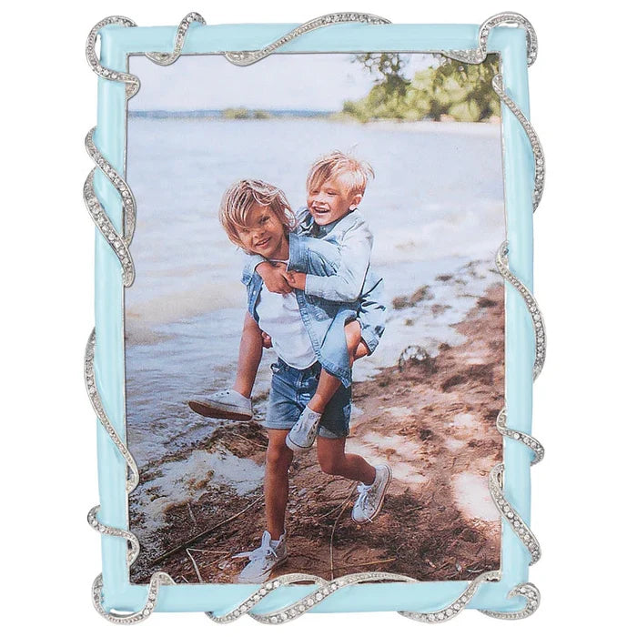 Olivia Riegel Harlow Frame